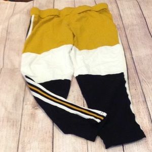 Color blocked striped leggings, size medium.
